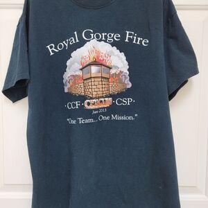 Gildan Navy Graphic T-Shirt